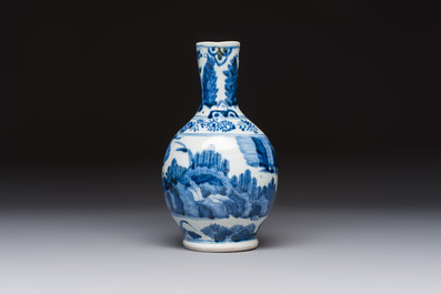 A Japanese Arita blue and white jug and a pair of plates, Edo, 17th C.
