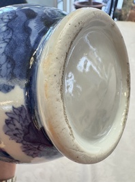 A Japanese Arita blue and white jug and a pair of plates, Edo, 17th C.