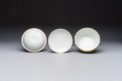 A pair of Chinese famille rose yellow-ground 'Dragon and Phoenix' covered warming bowls and a bowl, Tongzhi marks, 19th C.