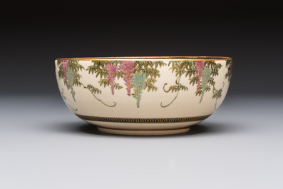 A Japanese Satsuma bowl, a pair of vases, a polychrome figure, and a marked Koransha bowl, 19/20th C.