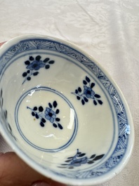 11 Chinese blue and white cups and 10 saucers, Kangxi and jade marks, 18/19th C.