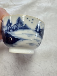 11 Chinese blue and white cups and 10 saucers, Kangxi and jade marks, 18/19th C.
