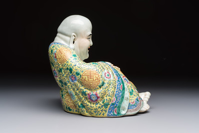 A Chinese famille rose Milefo Buddha, Ye Yunhong Zao 葉運紅造 mark, Republic