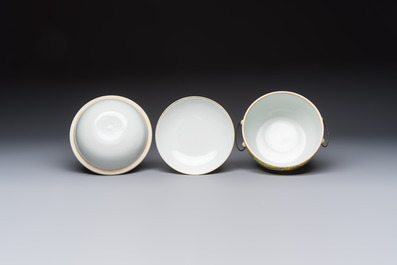 A pair of Chinese famille rose yellow-ground 'Dragon and Phoenix' covered warming bowls and a bowl, Tongzhi marks, 19th C.