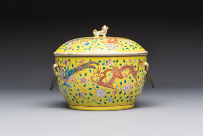 A pair of Chinese famille rose yellow-ground 'Dragon and Phoenix' covered warming bowls and a bowl, Tongzhi marks, 19th C.