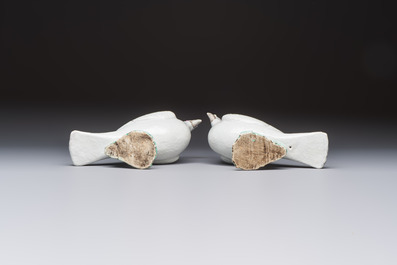 A pair of Chinese famille rose doves, Qianlong