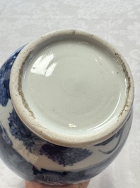 A Japanese Arita blue and white jug and a pair of plates, Edo, 17th C.