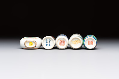 Five Chinese copper-red, blue and white, and polychrome snuff bottles, Yongzheng and Daoguang marks, 19/20th C.