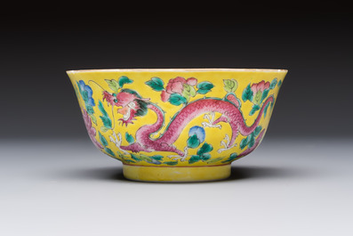 A pair of Chinese famille rose yellow-ground 'Dragon and Phoenix' covered warming bowls and a bowl, Tongzhi marks, 19th C.