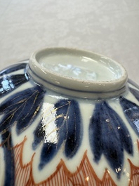 A pair of Japanese Imari 'Shishi Lions' bowls, Edo/Meiji, 19th C.