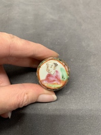 Eight Chinese famille rose wares, 19/20th C.