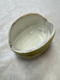A rare Chinese green-enamelled yellow-ground 'Melon' tureen and cover, 18/19th C.