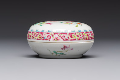 Five Chinese famille rose wares with floral design, Qianlong and Hongxian marks, Republic