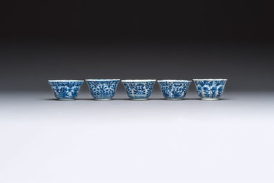 11 Chinese blue and white cups and 9 saucers, Kangxi and jade marks, Kangxi and later