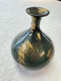 A Japanese patinated bronze vase, 20th C.