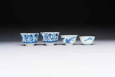 10 Chinese blue and white cups and 16 saucers, Kangxi and later