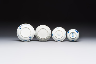 10 Chinese blue and white cups and 16 saucers, Kangxi and later