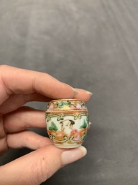Eight Chinese famille rose wares, 19/20th C.