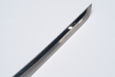 A Japanese wakizashi, signed Izumi no Kami Kanesada, with koshirae, Edo, 18/19th C.