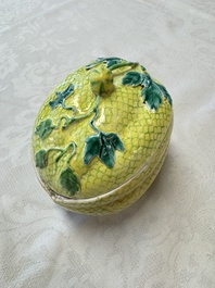 A rare Chinese green-enamelled yellow-ground 'Melon' tureen and cover, 18/19th C.