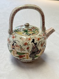 A Japanese Arita wine pot and cover with figural design, Edo, 17th C.