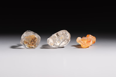 A group of ten Chinese hardstone and cherry amber carvings, 20th C.