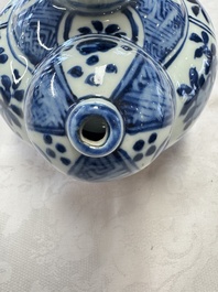A Chinese blue and white kendi and a square flask, Wanli