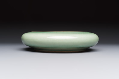 A Chinese green-glazed brush washer, 18th C.