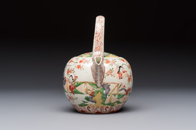 A Japanese Arita wine pot and cover with figural design, Edo, 17th C.