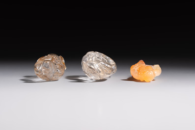 A group of ten Chinese hardstone and cherry amber carvings, 20th C.