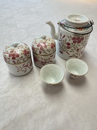 A Chinese famille rose wine pot and a pair of covered wine warming bowls with cups, Qianlong and Wang Fulong Zhi 汪福隆制 marks, 19/20th C.