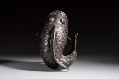 A Chinese or Japanese bronze carp-form vase, 19/20th C.