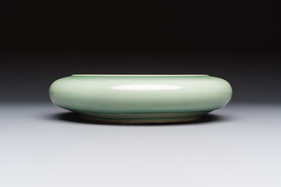 A Chinese green-glazed brush washer, 18th C.