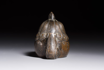 A Japanese bronze 'Shishi' paperweight, Meiji, 19th C.