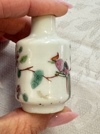 A group of four Chinese porcelain and agate snuff bottles, a miniature vase and a carved seed, Yongzheng and Qianlong marks, 19/20th C.