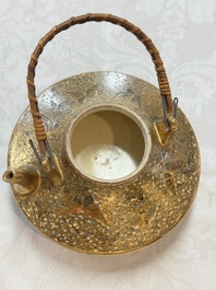 A fine Japanese Satsuma 'Butterflies' teapot and cover, Hattori 服部 mark, Meiji, 19th C.
