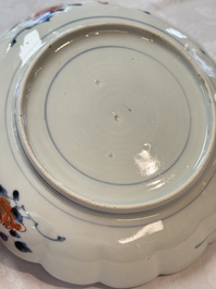 A pair of Japanese Imari lobed plates with floral design, Edo, 18th C.