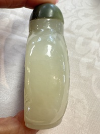 Five various Chinese jade, jadeite, agate and glass snuff bottles, 19th C.