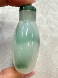 Five various Chinese jade, jadeite, agate and glass snuff bottles, 19th C.