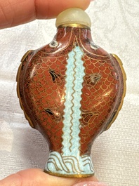 Five various Chinese cloisonn&eacute;, glass, horn and enamel snuff bottles, Qianlong mark, 19/20th C.