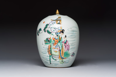 A Chinese famille rose vase with figural design and a covered jar, 19/20th C.