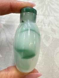 Five various Chinese jade, jadeite, agate and glass snuff bottles, 19th C.