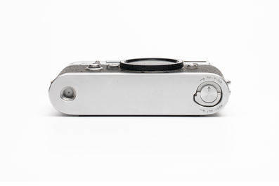 A Leica M3 Double Stroke with goggled Summaron 35 mm F3.5 lens