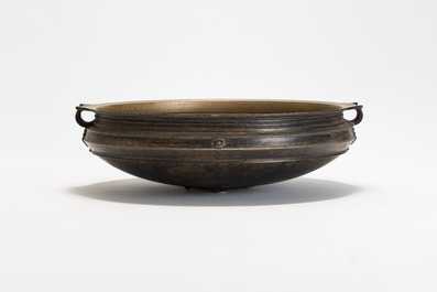 A large bronze temple bowl or 'urli', South India, 19th C.