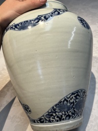 A pair of unusual Japanese Arita blue and white 'Unfinished' vases, Edo, 17/18th C.