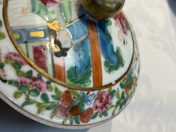 A Chinese Canton famille rose 20-piece tea service with figural design, 19th C.