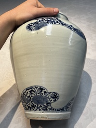 A pair of unusual Japanese Arita blue and white 'Unfinished' vases, Edo, 17/18th C.