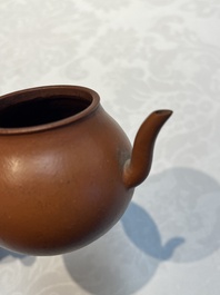 A Chinese Yixing stoneware teapot and cover, signed Hui Mengchen 惠孟臣, 20th C.