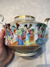 A Chinese Canton famille rose 20-piece tea service with figural design, 19th C.