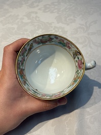 A Chinese Canton famille rose 20-piece tea service with figural design, 19th C.